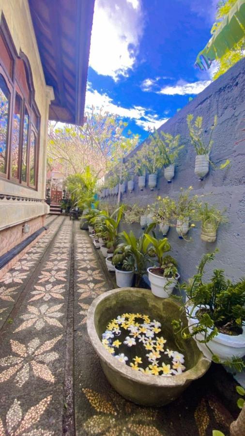 Kuwera Homestay Batununggul Εξωτερικό φωτογραφία